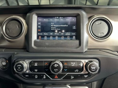 Used 2020 Jeep Wrangler Unlimited Sport S image 18