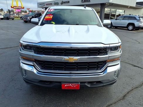 Used 2018 Chevrolet Silverado 1500 LT w/ All Star Edition image 9