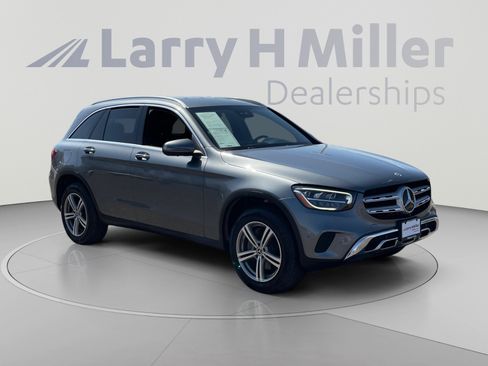 Used 2022 Mercedes-Benz GLC 300 w/ Premium Package Lite image 7