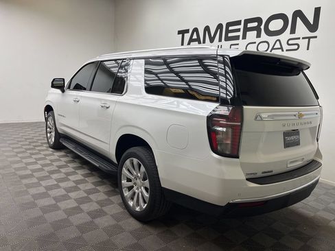 Used 2024 Chevrolet Suburban Premier RWD image 8
