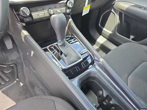 New 2025 Jeep Compass Sport image 17