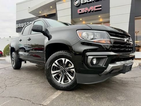 Used 2022 Chevrolet Colorado Z71 image 3