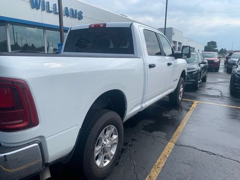 Used 2025 RAM 2500 Big Horn AWD/4WD image 6