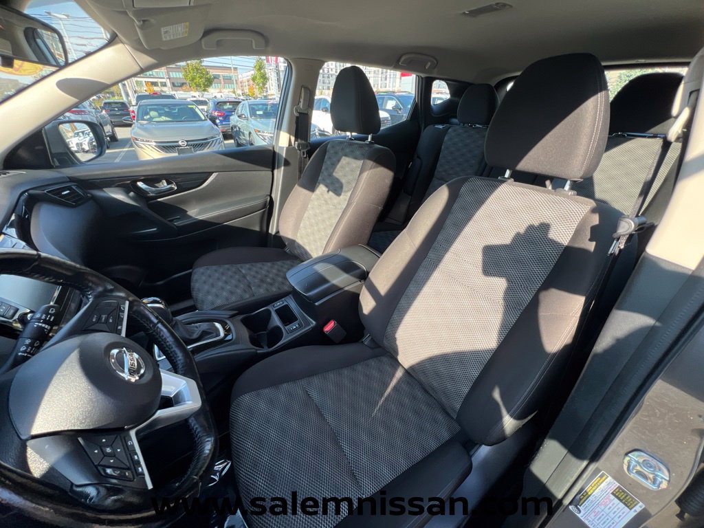 Used 2021 Nissan Rogue Sport SV AWD/4WD image 9