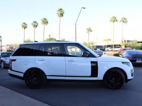 Used 2018 Land Rover Range Rover HSE image 12