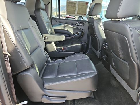 Used 2016 GMC Yukon XL SLT w/ Open Road Package image 31