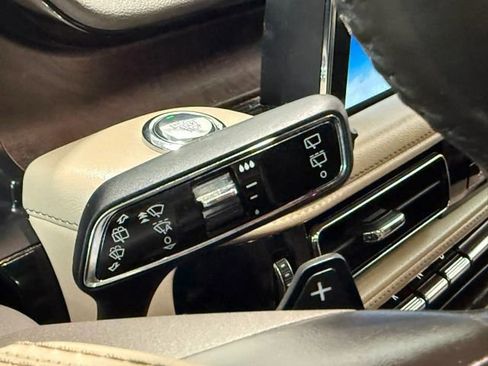 Used 2020 Lincoln Aviator Reserve w/ Equipment Group 201A AWD/4WD image 18