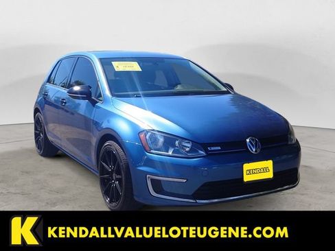Used 2016 Volkswagen e-Golf SE w/ DC Fast Charging Package FWD image 7