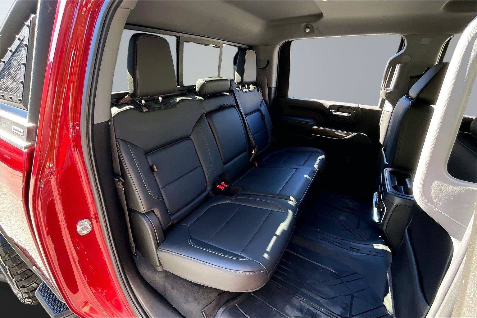 Used 2020 Chevrolet Silverado 2500 LTZ w/ LTZ Premium Package AWD/4WD image 28