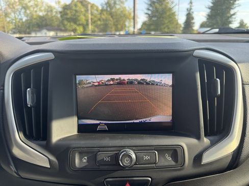 Used 2020 GMC Terrain SLE image 10