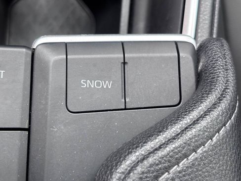 Used 2024 Toyota Grand Highlander FWD image 39