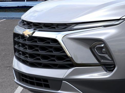New 2025 Chevrolet Blazer LT image 13