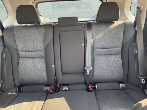 Used 2025 Nissan Rogue SV image 11