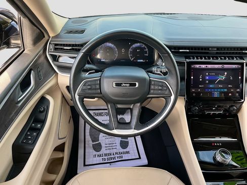 Certified 2022 Jeep Grand Cherokee Limited RWD image 23