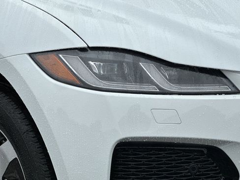 New 2025 Jaguar F-PACE R-Dynamic S AWD/4WD image 11