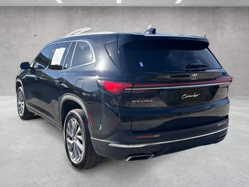 Used 2025 Buick Enclave Preferred w/ Power Package image 16