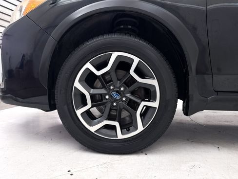 Used 2016 Subaru Crosstrek 2.0i Limited AWD/4WD image 4