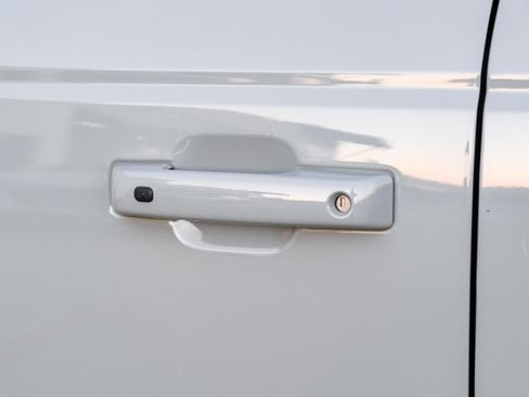 Used 2021 Ford Bronco Wildtrak image 37