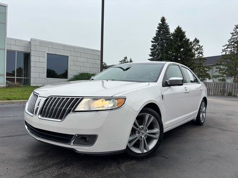 Used 2010 Lincoln MKZ FWD image 3