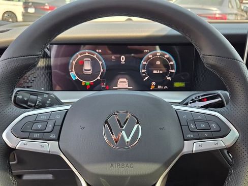New 2026 Volkswagen Tiguan SE R-Line AWD/4WD image 24
