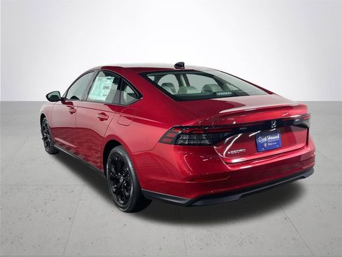 New 2025 Honda Accord SE image 8