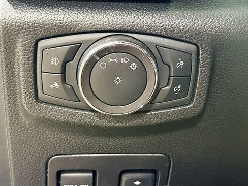 Used 2019 Ford F150 XLT w/ Equipment Group 302A Luxury AWD/4WD image 11