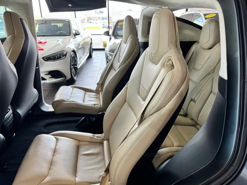 Used 2017 Tesla Model X 90D AWD/4WD image 21