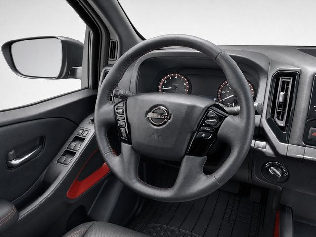 Used 2026 Nissan Frontier PRO-4X w/ Tow Package AWD/4WD image 14