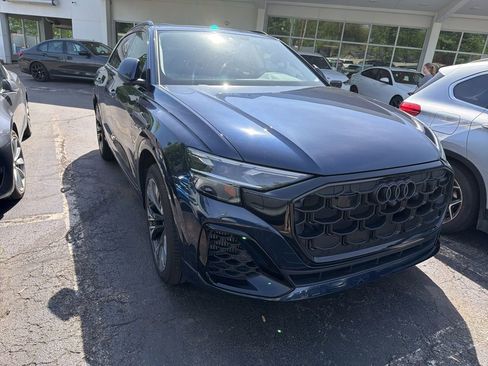 Used 2025 Audi Q8 Premium Plus AWD/4WD image 2