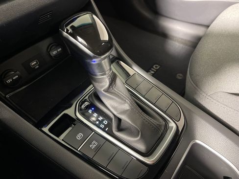 Certified 2022 Hyundai Ioniq Blue FWD image 24