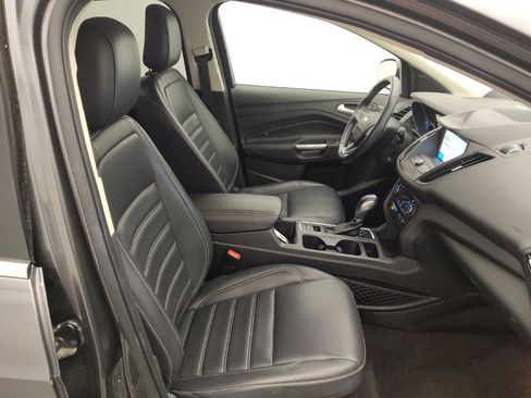 Used 2019 Ford Escape SEL image 21