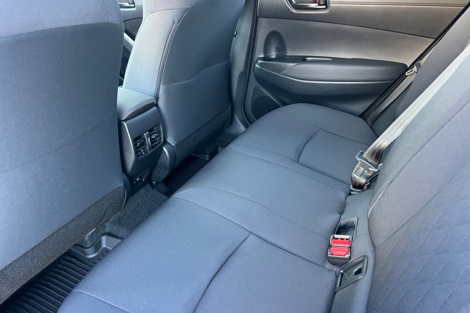 Certified 2026 Toyota Corolla Cross LE w/ Moonroof Package FWD image 12