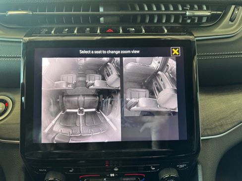 Used 2025 Jeep Grand Cherokee L Limited w/ Trailer Tow Package image 30