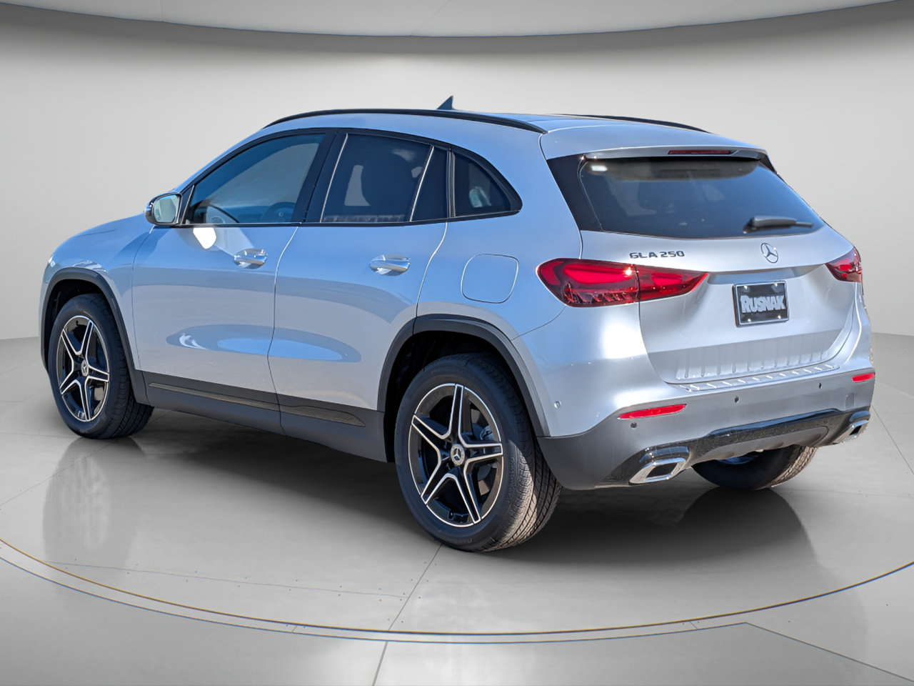 New 2026 Mercedes-Benz GLA 250 image 2