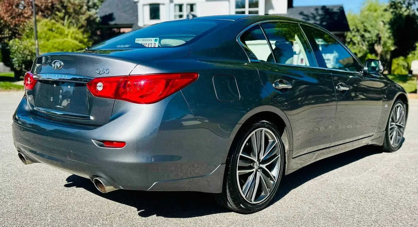Used 2014 INFINITI Q50 Premium w/ Navigation Package AWD/4WD image 8