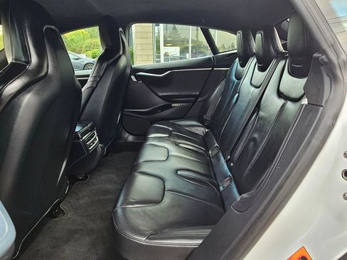 Used 2016 Tesla Model S 70D image 22