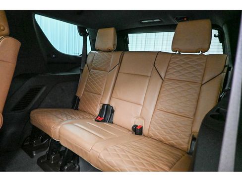 Used 2021 Cadillac Escalade Sport w/ Driver Assist Tech Package image 28