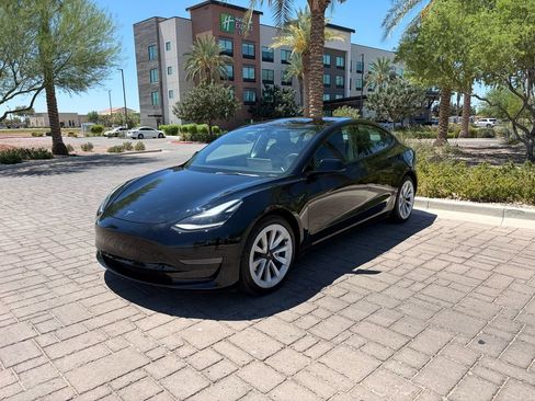 Used 2022 Tesla Model 3 RWD image 6
