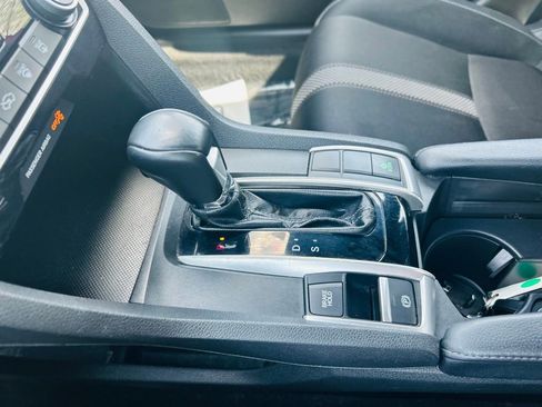 Used 2020 Honda Civic Sport image 32