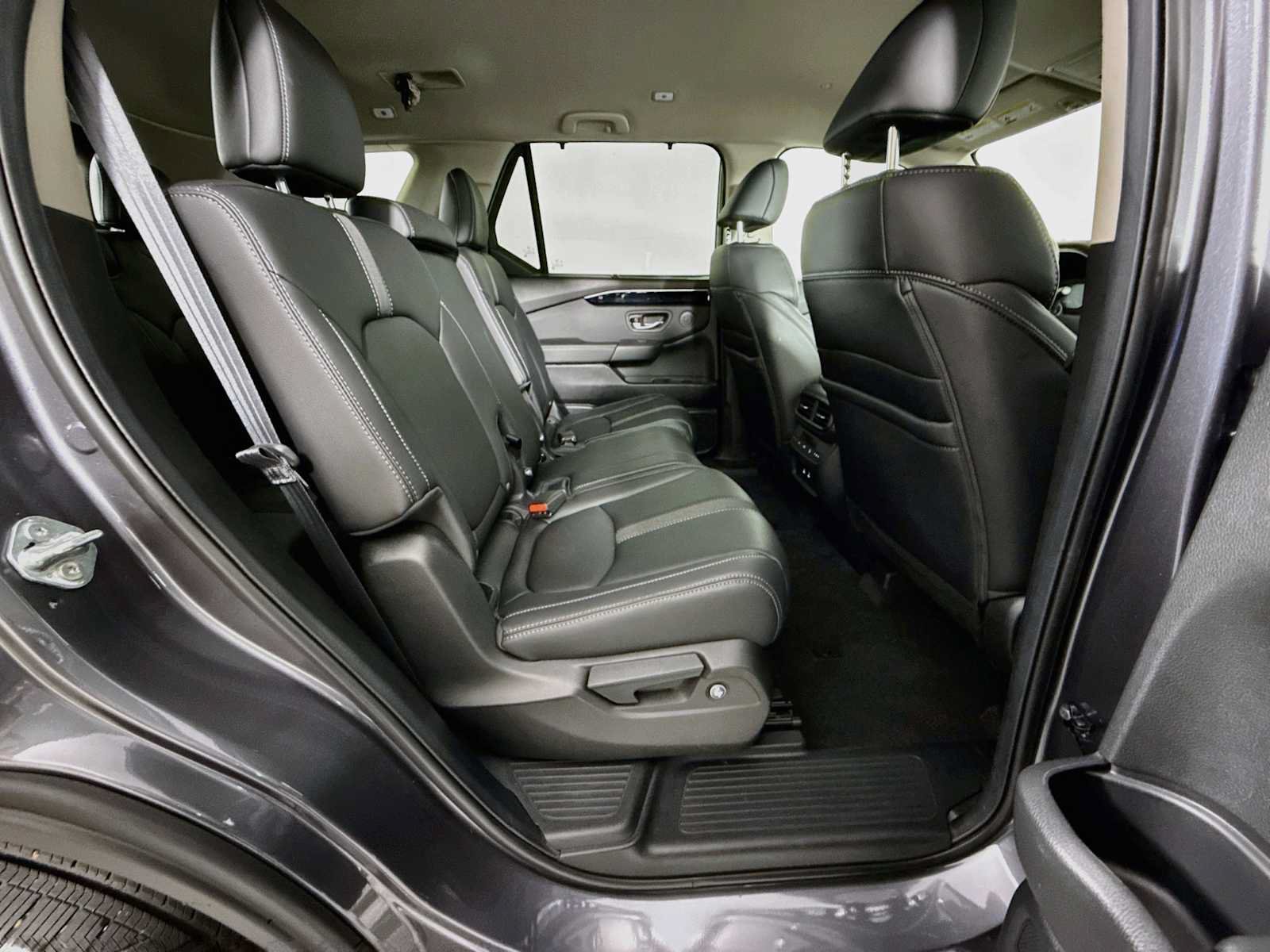 Used 2026 Honda Pilot EX-L image 27