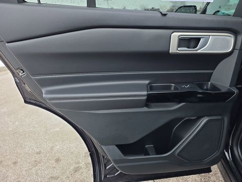 Used 2023 Ford Explorer ST w/ Equipment Group 401A image 29