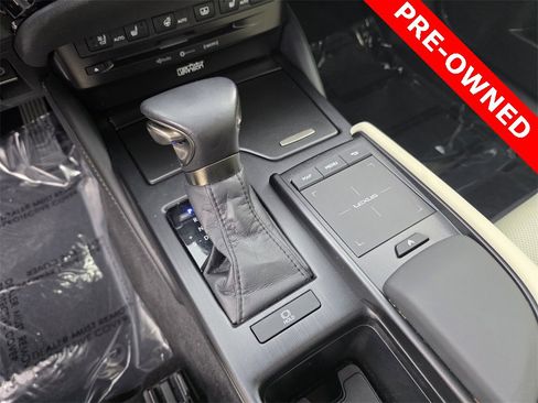 Used 2022 Lexus ES 350 Ultra Luxury image 24