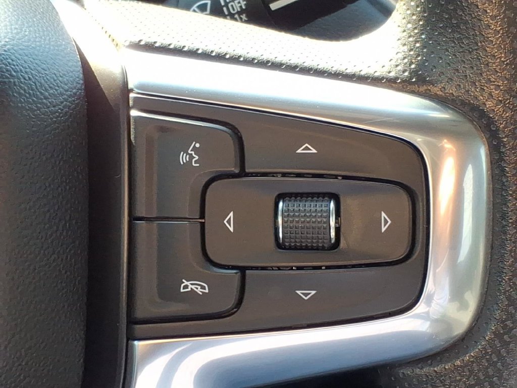 Used 2022 Chevrolet Blazer LT FWD image 25