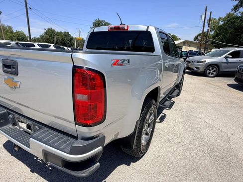 Used 2015 Chevrolet Colorado Z71 AWD/4WD image 14
