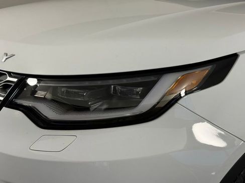 Certified 2025 Land Rover Discovery S AWD/4WD image 11