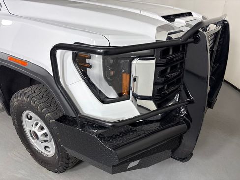 Used 2024 GMC Sierra 2500 Pro AWD/4WD image 10