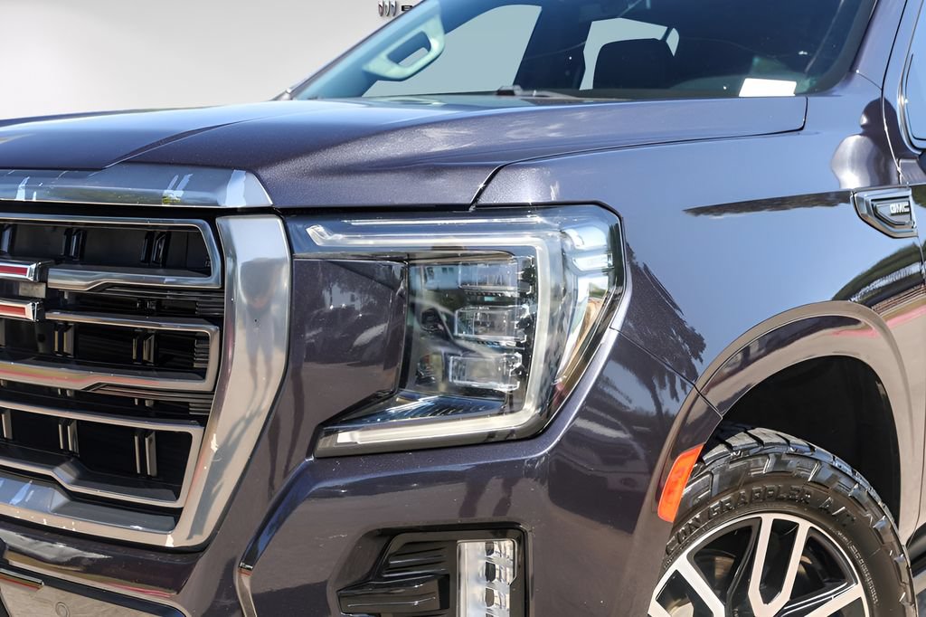 Used 2023 GMC Yukon AT4 AWD/4WD image 3