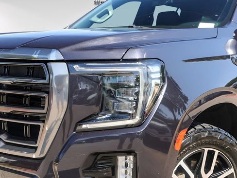 Used 2023 GMC Yukon AT4 AWD/4WD image 3