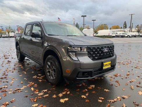 New 2025 Ford Maverick XLT w/ XLT Luxury Package image 8