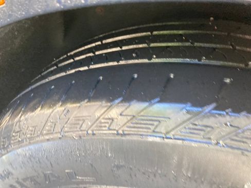 Used 2017 Cadillac XT5 Luxury w/ Driver Awareness Package AWD/4WD image 32